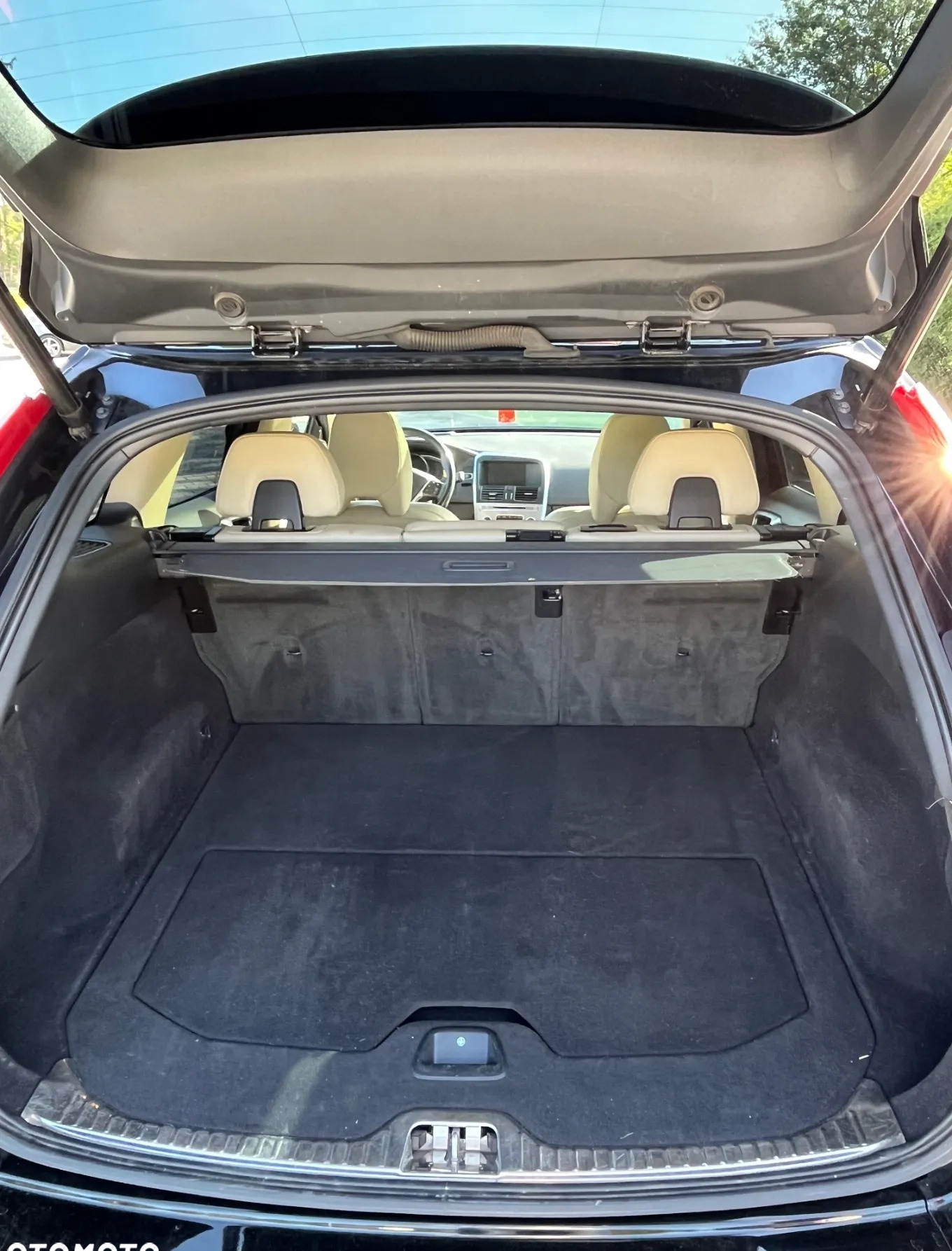 Volvo XC 60 cena 79000 przebieg: 206000, rok produkcji 2017 z Rybnik małe 466